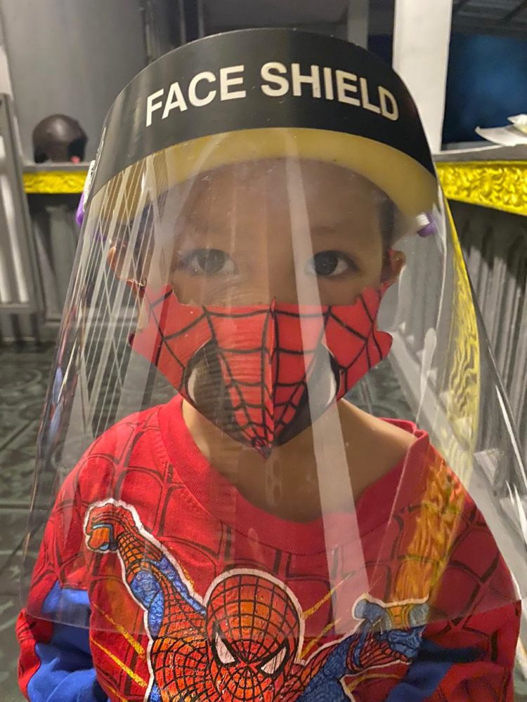 Sedang Digemari, Face Shield Ikhtiar Orangtua Lindungi Anak dari Virus Corona