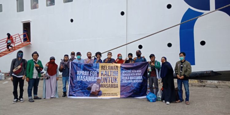 5 Relawan Asal Bontang Antar Langsung Bantuan untuk Warga Masamba