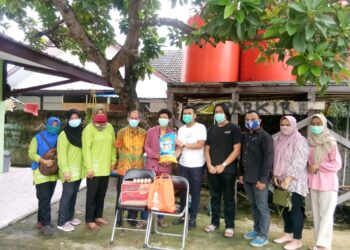 TEAMUDA Bontang Bersinergi Bagi 50 Paket Sembako untuk Anak Yatim