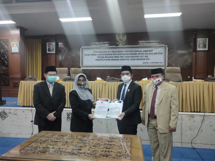 Nota Kesepakatan KUA_PPAS APBD Bontang 2021 Diteken Ketua DPRD dan Wali Kota