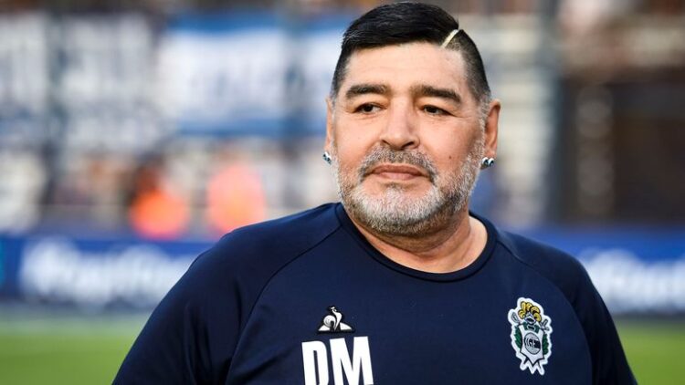 Diego Maradona Meninggal Dunia