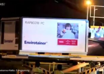 1,2 Juta Dosis Vaksin Covid-19 Tiba di Indonesia