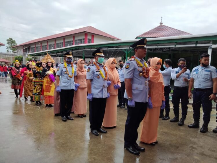 Penuh Haru, 3 Pejabat Lapas Bontang Dimutasi, Puang Dirham Pimpin Rutan Berau