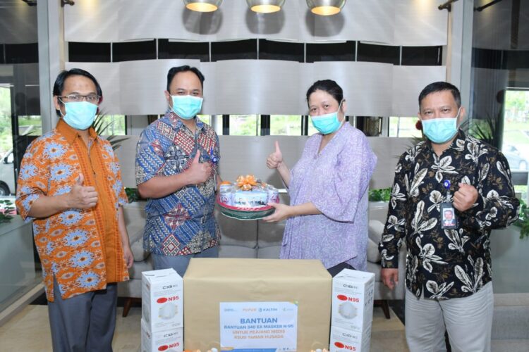 Peduli Pejuang Medis, Pupuk Kaltim Kembali Salurkan Bantuan Suplemen dan Extra Fooding ke RSUD Bontang