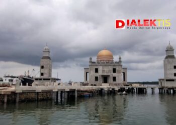 Takut Kualat, Basri Janji Segera Selesaikan Pembangunan Masjid Terapung Selambai