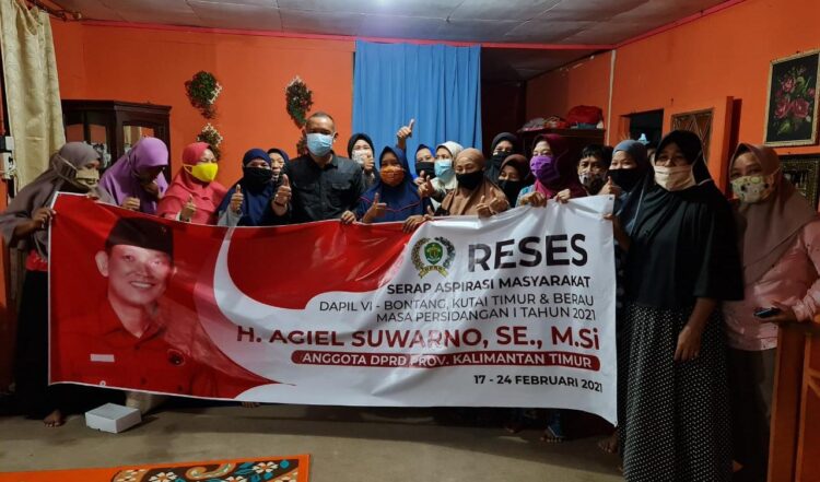 Agil Suwarno Saat Reses di Bontang, Bagi Beras Hingga Bahas Jalan TOL