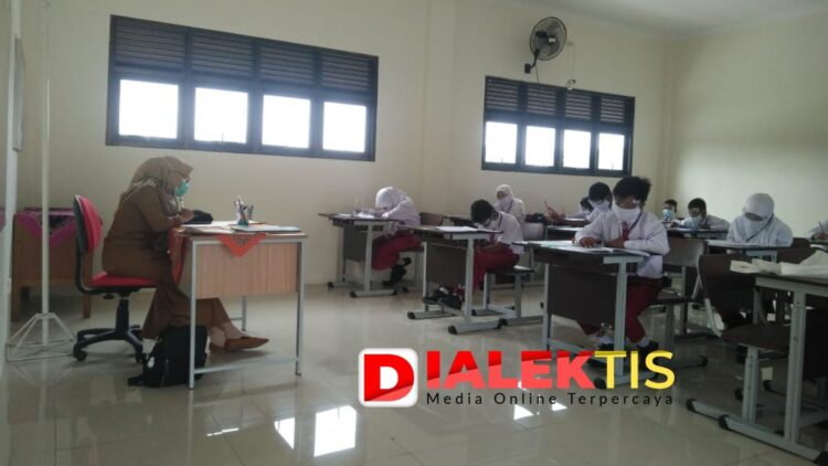 Simulasi PTM SD di Bontang, Pelajar Semangat Masuk Sekolah 2 Jam