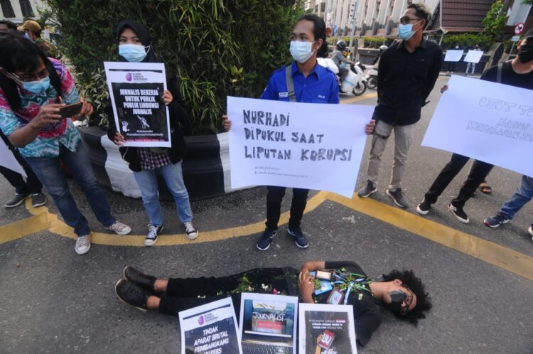 Lawan Kekerasan Jurnalis, Koalisi Pers di Banjarmasin Gelar Aksi Solidaritas