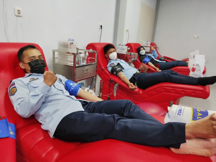 Petugas Rutan Penuhi PMI Kota Samarinda