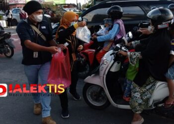 Peringati Hari Kebebasan Pers, Jurnalis Bontang Gelar Aksi Simpatik Bagi Takjil