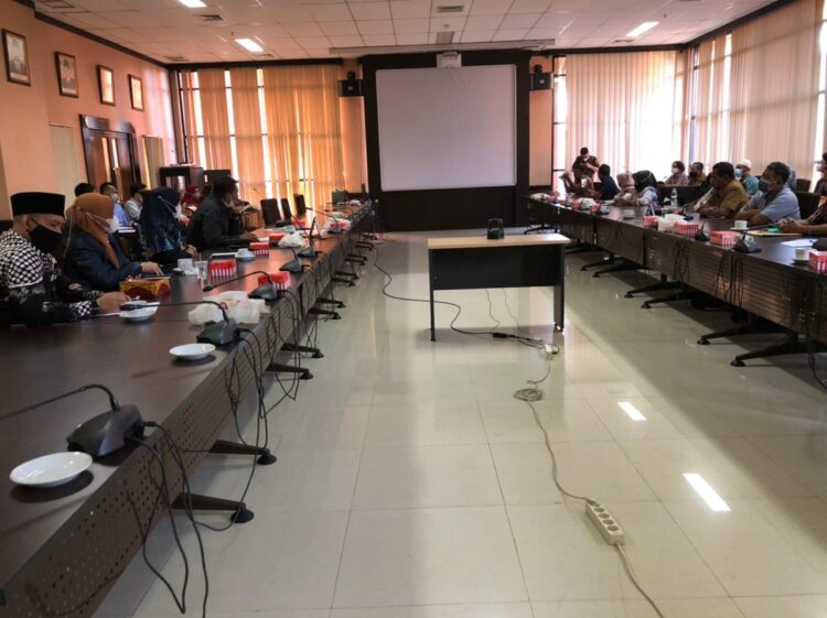 Tolak Pemindahan, Komite SMA 10 Mengadu ke Komisi IV DPRD Kaltim