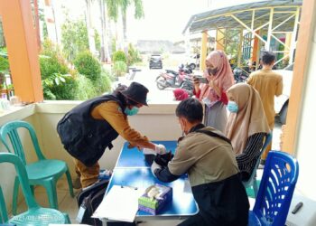 Cegah Rabies, Hewan Peliharaan di Bontang Disuntik Vaksin