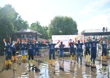 Pupuk Kaltim Komitmen Kembangkan Potensi Mangrove Bontang melalui Server Mang Budi