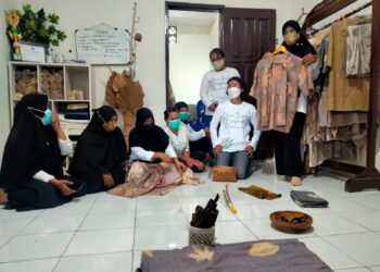 Daon Jajar Ecoprint, Batik Istimewa dari Guntung Binaan Pertagas