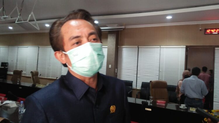 Rustam Usul Kantor Dispopar dan KONI Dipindah ke Stadion Taman Prestasi