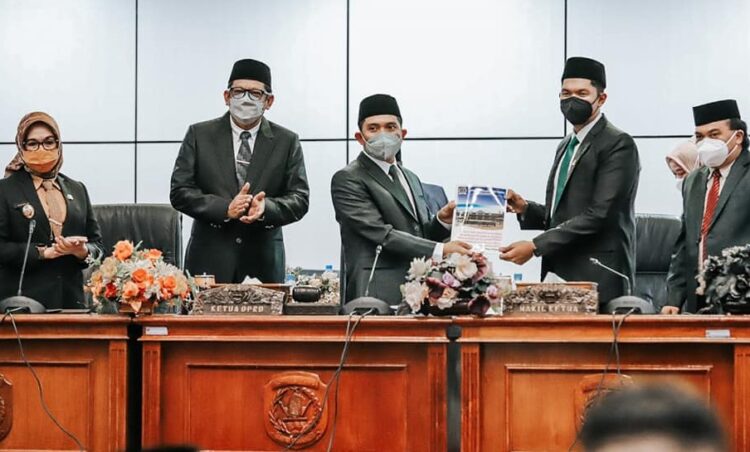 Pemkot-DPRD Bontang Sepakati APBD 2022 Rp 1,2 Triliun