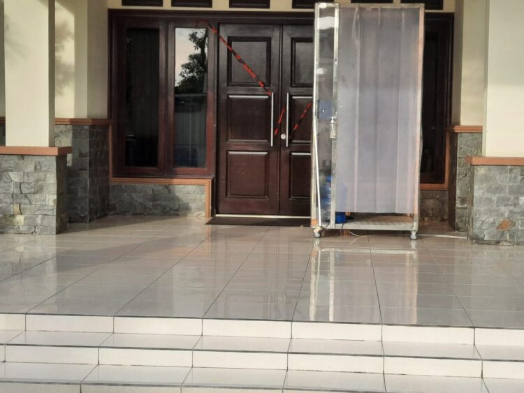 11 Orang Terjaring OTT di PPU, Sederet Foto Ruangan Disegel KPK Tersebar