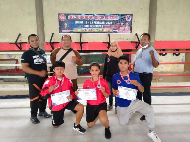Bontang Raih 2 Emas dan 1 Perak di Kejuprov Kick Boxing