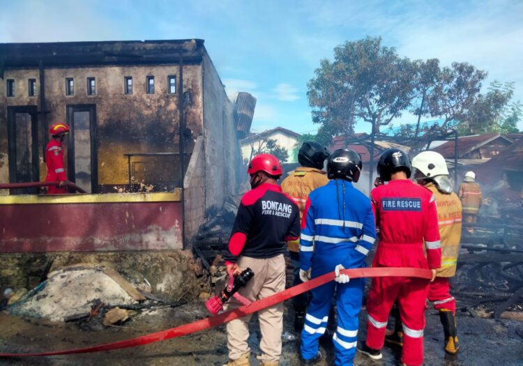 Gang Merpati Membara, Asal Api Diduga dari Rumah Petakan