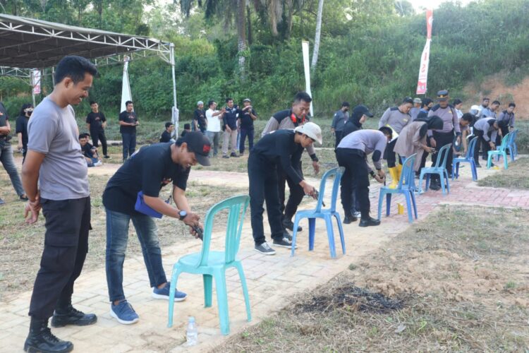 Dor Dor! Polres Bontang Gelar Lomba Menembak Bersama Jurnalis