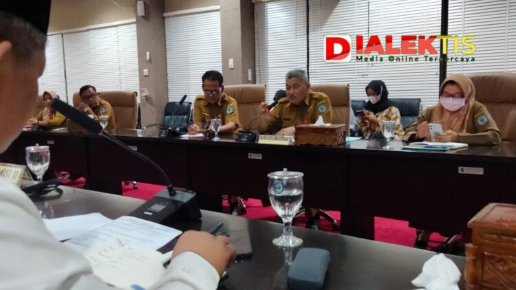 Komsi II DPRD Bontang Panggil Dinas Pasar