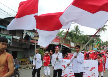 Pawai Kemerdekaan di Lok Tuan
