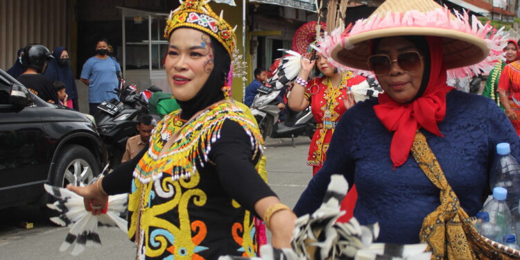Serunya Pawai Kemerdekaan di Lok Tuan Kota Bontang