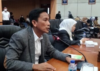 Lancarkan Interupsi, Bakhtiar Wakkang Desak Peningkatan Jalan KS Tubun