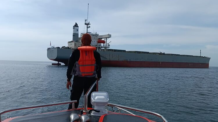 Kapten Kapal WNA China Hilang di Sekitar Pelabuhan Indominco, Diduga Tenggelam Saat Natal