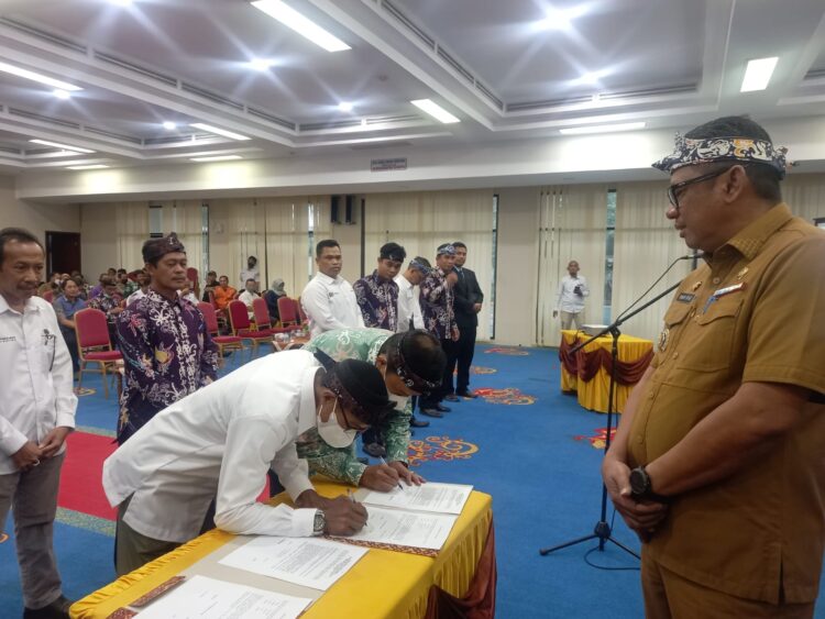 Daftar Nama Komisaris dan Direktur Anak Perumda AUJ yang Dilantik Basri