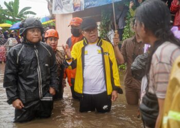 Siapkan Kompensasi, Taufan Pawe Minta Data Korban Bencana Banjir Segera Dirampungkan