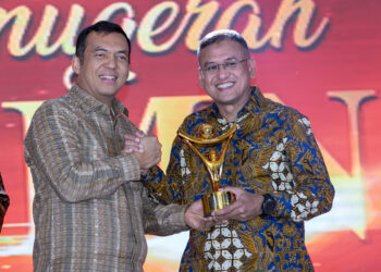 Utamakan Inovasi, Direktur Utama Pupuk Kaltim Raih Penghargaan CEO Terbaik