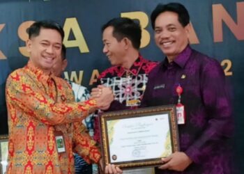 DJKN Kaltim Ganjar Disdikbud Bontang Penghargaan Penyerah Piutang Terbaik