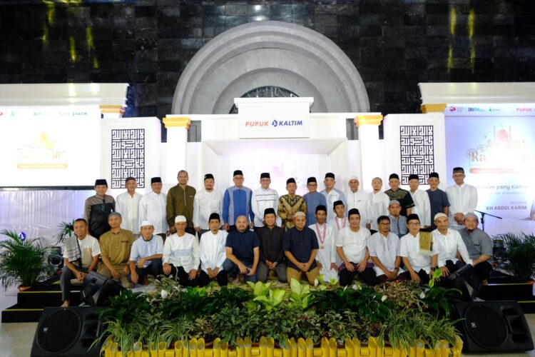 Pupuk Kaltim Gelar Tausiah dan Wisuda Santri Rumah Quran Baiturrahman