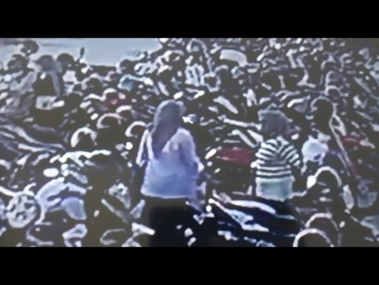 Ramai Beredar Video Aksi Dua Wanita Keciduk CCTv Curi Helm di Parkiran BCM