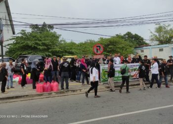 Ramadan Penuh Berkah, KKP Bone Kota Bontang Berbagi 800 Takjil