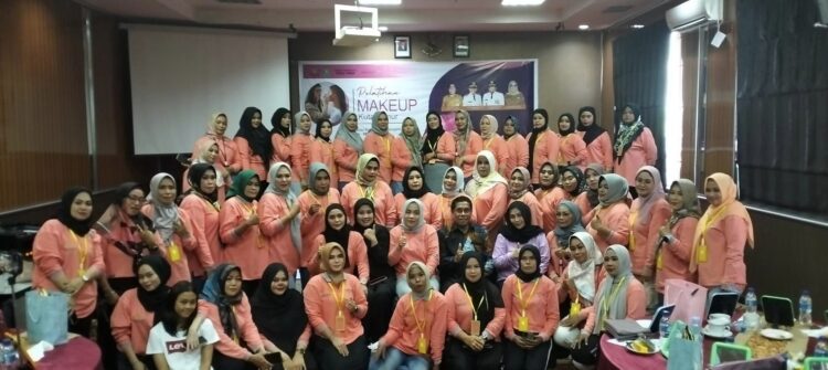 Tingkatkan SDM Perempuan, Wakil Ketua DPRD Kutim Harap Peserta jadi Penata Rias Profesional