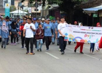 Antusias Warga Ikut Jalan Santai, Bupati Kukar Harapkan Tidak Ada Lagi Korban Kecelakaan