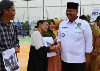 Kukar Idaman, Wujud Nyata Bantuan WC dan Bedah Rumah di Embalut