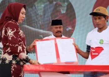 Petani, Nelayan, dan Pembudidaya Ikan di Kukar Dapat Modal Usaha Tanpa Bunga dari Bupati