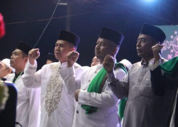 Hadiri Sholawat Hadroh Maulid Simtudduror, Joni: Semoga Berkah untuk Negeri & Daerah