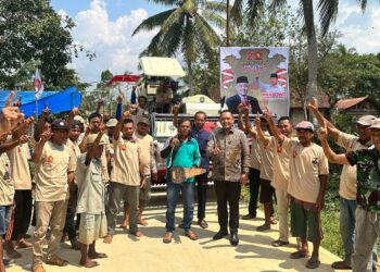 Traktor Bantuan DPRD Kaltim Diserahkan, Ini Pesan Seno Aji kepada Warga Tenggarong Seberang