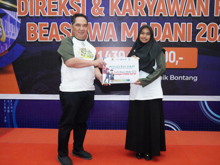 Optimalkan Pendayagunaan Zakat, UPZ Pupuk Kaltim Salurkan Beasiswa Madani Senilai Rp1,4 Miliar