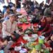 Makan Bersama Adat Kutai, Cara Bupati Kukar dan Masyarakat Muara Kaman Rayakan Hari Pahlawan