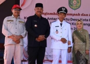Yusuf Dilantik Jadi Kades Kota Bangun Seberang, Bupati Kukar: Manfaatkan Potensi Desa