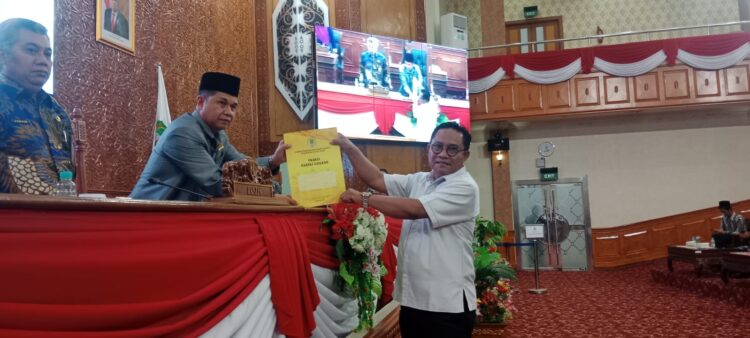 Paripurna Nota Penjelasan Bupati APBD 2024, Berikut Sejumlah Masukan Fraksi Golkar Kepada Pemkab Kutim