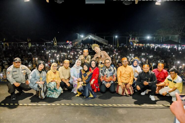 Asti Mazar Bulang: Bugis Vaganza Kutim Akan jadi Agenda Tahunan di Teluk Pandan