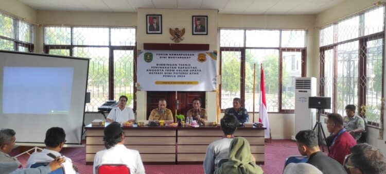 Tingkatkan Kapasitas Anggota, FKDM Bersama Kesbangpol Gelar Bimtek