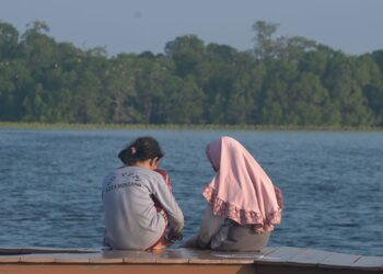 Abdul Haris Desak Pemerintah Salurkan Bantuan Kapal untuk Pelajar Kampung Malahing