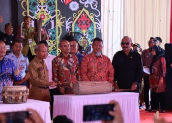 Desa Tengin Baru Kaltim, Memimpin Perlawanan Anti-Korupsi dan Integritas